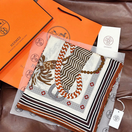HERMES 26S SCARF 140 IN SILK AND CASHMERE 498494