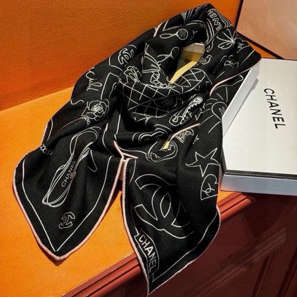 CHANEL 26S SCARF 140 IN SILK AND CASHMERE 510958
