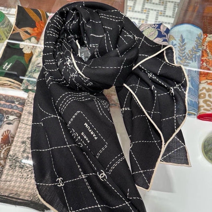 CHANEL 26S SCARF 140 IN SILK AND CASHMERE 510997