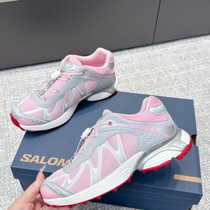 ALO 25S SALOMON XT WHISPER 40 MM IN LIGHT PINK MESH FABRIC AND GREY LAMBSKIN