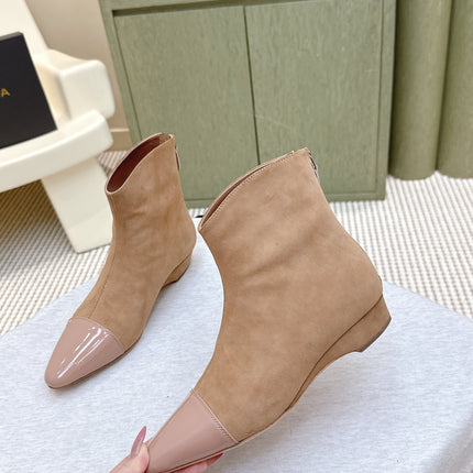 ALAIA 26S ANKLE BOOTS IN DARK BEIGE SUEDE AND GLOSSY CALFSKIN