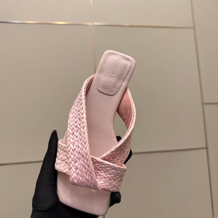 BOTTEGA VENETA 26S SANDALS IN LIGHT PINK CALFSKIN AND RAFFIA