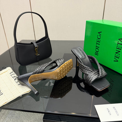 BOTTEGA VENETA 26S HEELED SANDALS 95 MM IN BLACK CALFSKIN AND RAFFIA