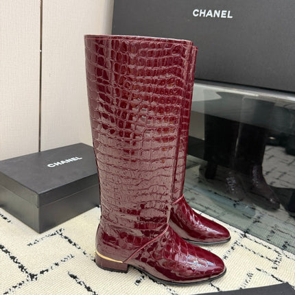 CHANEL 26S TALL BOOTS IN BURGUNDY CALFSKIN CROCODILE EMBOSSED