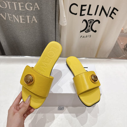 LOEWE 26S PEBBLE SLIDE IN YELLOW CALFSKIN GOLD HARDWARE