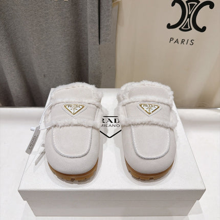 PRADA 26S MULE LOAFERS IN CREAM WHITE SUEDE SHEARLING LINED