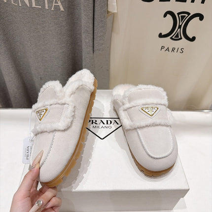 PRADA 26S MULE LOAFERS IN CREAM WHITE SUEDE SHEARLING LINED