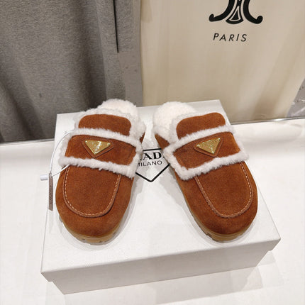 PRADA 26S MULE LOAFERS IN CARAMEL BROWN SUEDE SHEARLING LINED