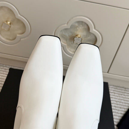 CHANEL 26S HIGH HEEL ANKLE BOOTS 70 MM IN WHITE CALFSKIN SQUARE TOE