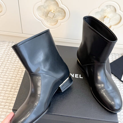CHANEL 26S SHORT BOOTS IN BLACK CALFSKIN