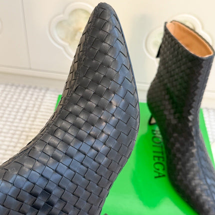 BOTTEGA VENETA 26S ANKLE BOOTS 45 MM IN BLACK BRAIDED LAMBSKIN