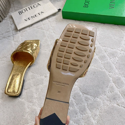 BOTTEGA VENETA 26S SQUARE-TOE SLIDE SANDALS IN GOLD LAMBSKIN