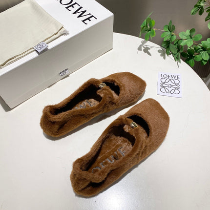 LOEWE 26S BALLET FLATS IN BROWN CARAMEL SHEARLING