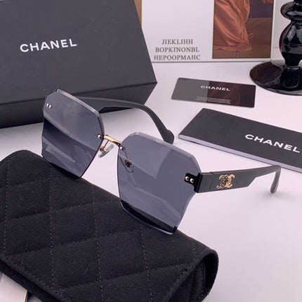 CHANEL 26S RECTANGULAR FRAME IN METAL 507036