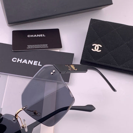 CHANEL 26S RECTANGULAR FRAME IN METAL 507036