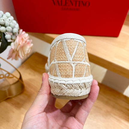 VALENTINO 26S SLIP ON SHOES IN WHITE AND BEIGE RAFFIA