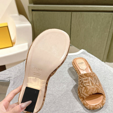 FENDI 26S HIGH SANDALS IN LIGHT BROWN FABRIC