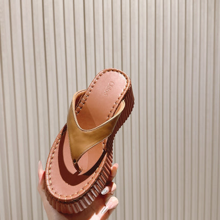 CHLOÉ 26S PLATFORM FLIP-FLOPS IN BROWN LAMBSKIN