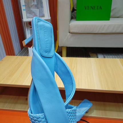 BOTTEGA VENETA 26S HEEL SANDALS 50 MM IN SKY BLUE LAMBSKIN