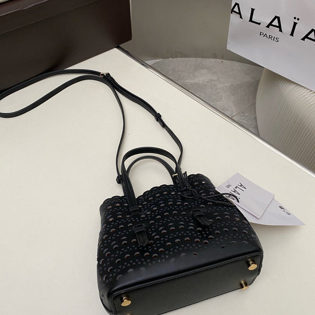 MINA 16 BAG IN BLACK VIENNA WAVE CALFSKIN