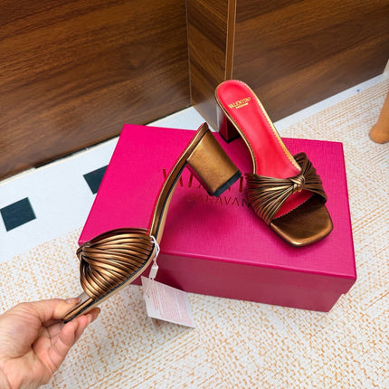 VALENTINO 26S BLOCK-HEEL SANDALS 65 MM IN METALLIC BRONZE CALFSKIN