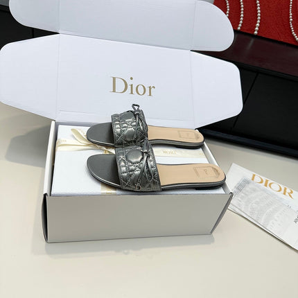 DIOR 26S SLIDE SANDALS IN DARK GRAY QUILTED CALFSKIN WITH BOW