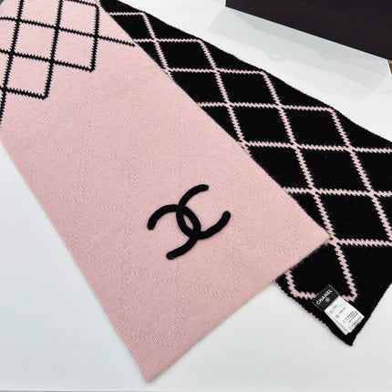CHANEL 26S SCARF 200 IN WOOL AND CASHMERE 511104