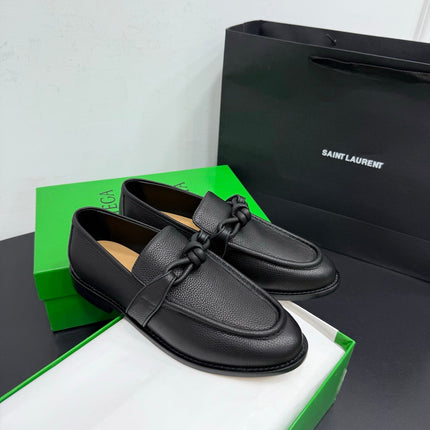 BOTTEGA VENETA 26S LOAFERS IN BLACK GRAINED CALFSKIN