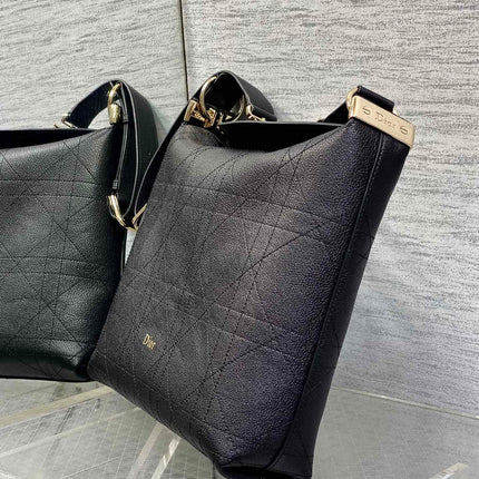 DIOR 26S MEDIUM DIORLY BAG 31 IN BLACK GRAINED CALFSKIN GOLD HARDWARE