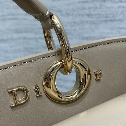 DIOR 26S LARGE CIGALE BAG 33 IN BEIGE TAUPE SMOOTH CALFSKIN GOLD HARDWARE