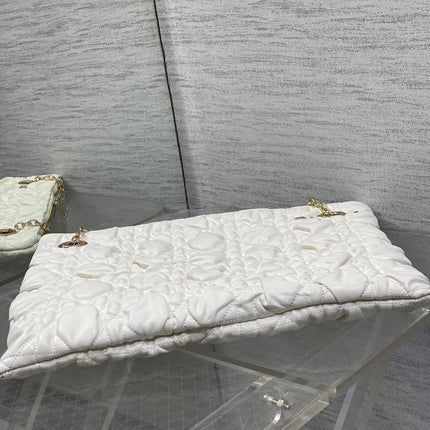 DIOR 26S LARGE MILLY-LA-FORET BAG 38 IN WHITE PUFFY MACROCANNAGE CALFSKIN