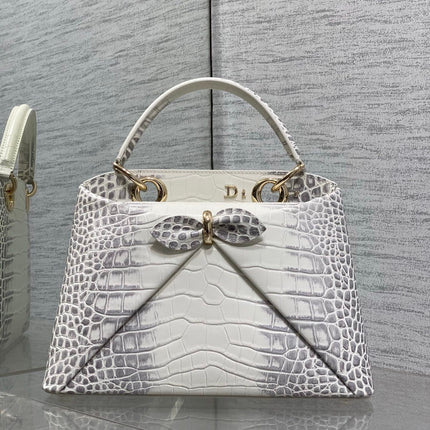 DIOR 26S CIGALE BAG 28 IN WHITE AND GRAY CROCODILE-EMBOSSED CALFSKIN GOLD HARDWARE