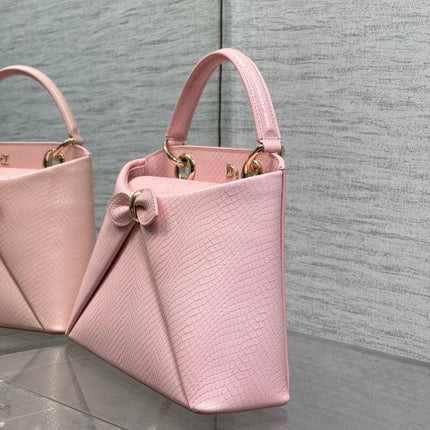 DIOR 26S CIGALE BAG 28 IN LIGHT PINK CROCODILE-EMBOSSED CALFSKIN GOLD HARDWARE