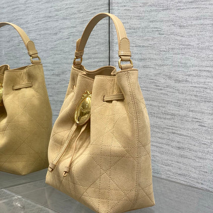 DIOR 26S BUCKET BAG 27 IN BEIGE SUEDE GOLD HARDWARE