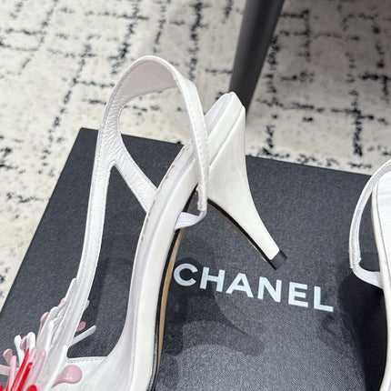 CHANEL 26S SLINGBACK SANDALS 75 MM IN WHITE PATENT CALFSKIN