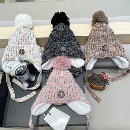 BEANIE HAT IN WHITE WOOL LINED WITH FLEECE 436774