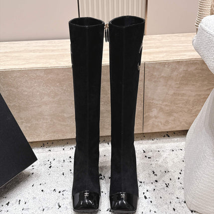 CHANEL 26S KNEE HIGH BOOTS 70 MM IN BLACK SUEDE AND PATENT