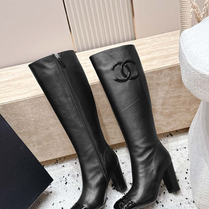 CHANEL 26S KNEE HIGH BOOTS 90 MM IN BLACK CALFSKN AND PATENT