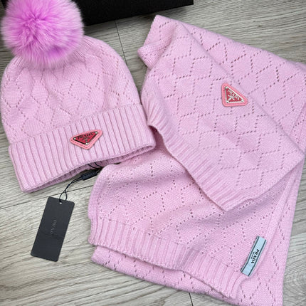 PRADA 26S SET SCARF AND BEANIE HAT 512803