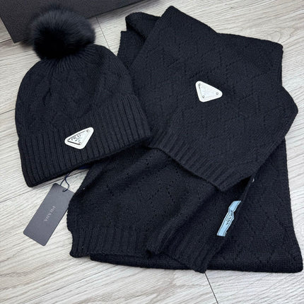 PRADA 26S SET SCARF AND BEANIE HAT 512804