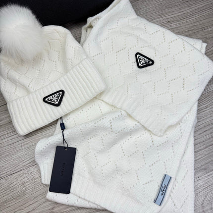 PRADA 26S SET SCARF AND BEANIE HAT 512805