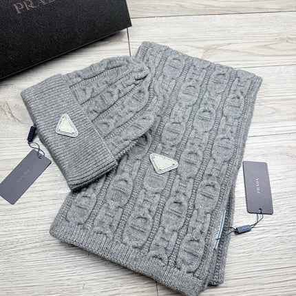 PRADA 26S SET SCARF AND BEANIE HAT 497425