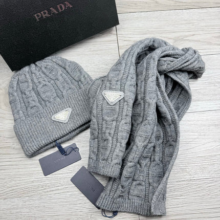 PRADA 26S SET SCARF AND BEANIE HAT 497425
