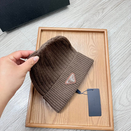 PRADA 26S BEANIE HAT 521036