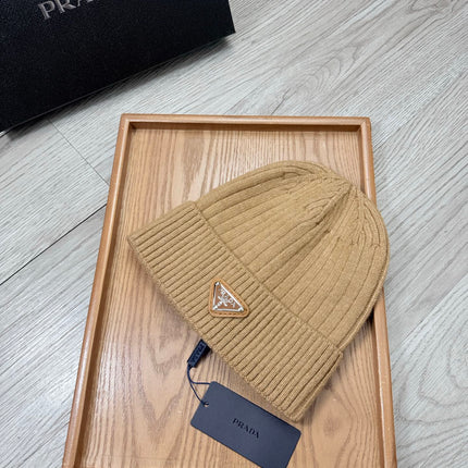 PRADA 26S BEANIE HAT 521038