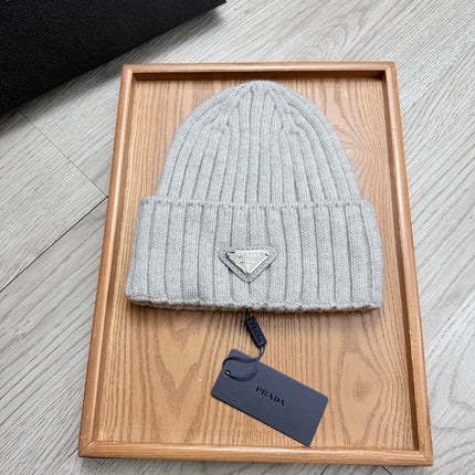 PRADA 26S BEANIE HAT 521041