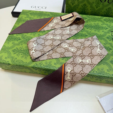GUCCI 26S TWILLY SCARF 120 IN SILK 502610