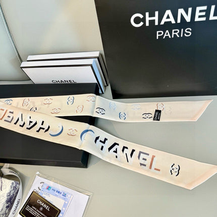 CHANEL 26S TWILLY SCARF 120 IN SILK 511256