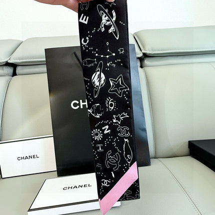CHANEL 26S TWILLY SCARF 120 IN SILK 485185