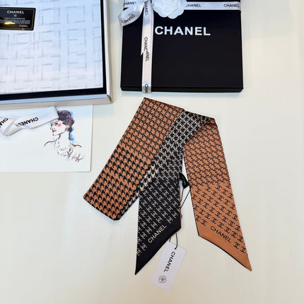 CHANEL 26S TWILLY SCARF 120 IN SILK 502611
